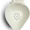 Riviera Maison Fruitvergiet, Aardbeien Zeef - Tasty Strawberry Colander - Wit / Goud - Porselein - 1 Stuk