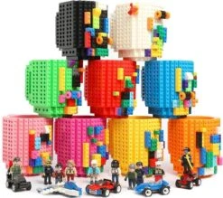 Merkloos Build On Brick Mug - Licht Blauw - 350 Ml - Bouw Je Eigen Mok Met Bouwsteentjes - BPA Vrije Drinkbeker Cadeau Voor Kinderen Of Volwassenen - Koffie Thee Limonade Of Andere Dranken - Pennenbeker - Creatief Accessoire Voor Op Bureau -HnD -Tafelwaren Verkoop 1200x1062