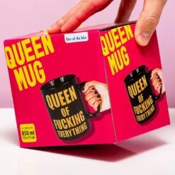 Out Of The Blue Queen Of Fucking Everything XL Mok -Tafelwaren Verkoop 1200x1200 124