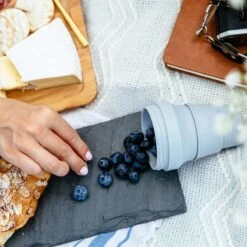 STOJO - Opvouwbare Beker - To Go - Grijs - 237ml - Herbruikbaar -Tafelwaren Verkoop 1200x1200 258