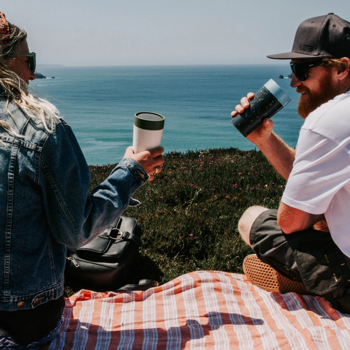 Circular&Co. Herbruikbare To Go Koffiebeker (rCUP) Crème/groen 12oz/340ml 11 Circular&Co. Herbruikbare To Go Koffiebeker (rCUP) Crème/groen 12oz/340ml - Afbeelding 11