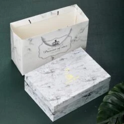 Merkloos Set Van 2 Mokken - Mok Set - Couple Mok - Koffiemok - Koffiebeker - Beker - Mokken En Bekers - Beker Met Lepel En Deksel - 400 Ml - Keramiek - Mr./Mrs. - Blauw/roze -Tafelwaren Verkoop 1200x1200 425