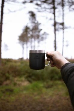 Stanley The Legendary Camp Mug 0,35L - Beker - Hammertone Green -Tafelwaren Verkoop 800x1200